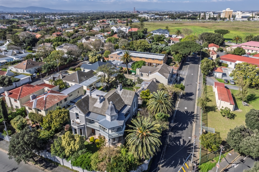 5 Bedroom Property for Sale in Rondebosch Western Cape